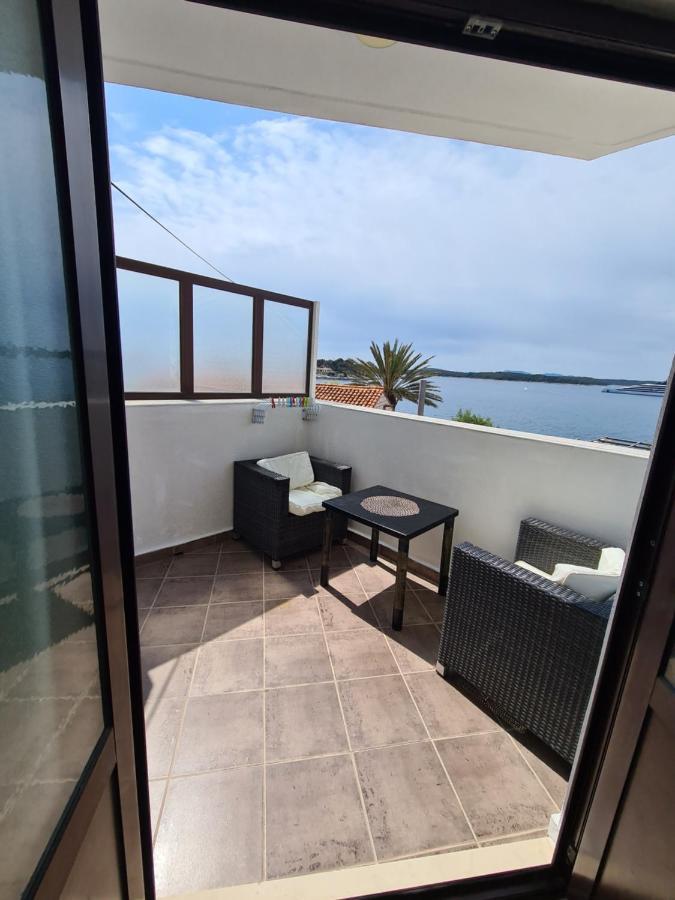 Gordana Apartments ฮวาร์ ภายนอก รูปภาพ