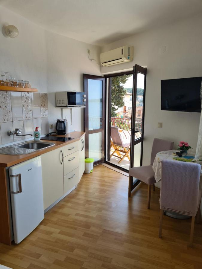 Gordana Apartments ฮวาร์ ภายนอก รูปภาพ