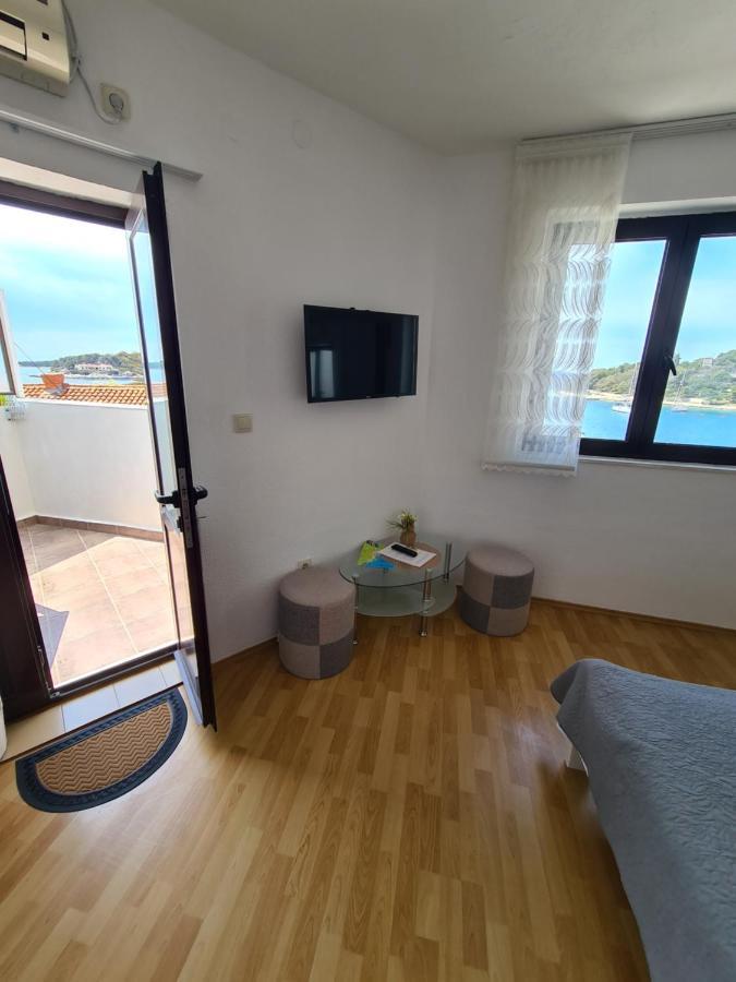 Gordana Apartments ฮวาร์ ภายนอก รูปภาพ