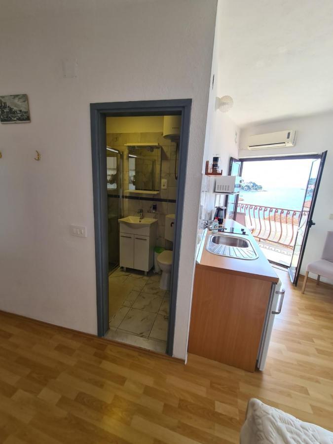 Gordana Apartments ฮวาร์ ภายนอก รูปภาพ